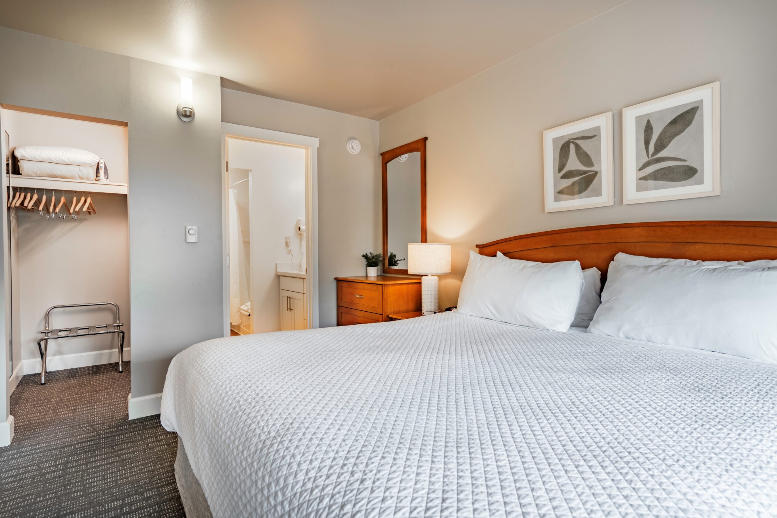 Main Bedroom King Signature Suite